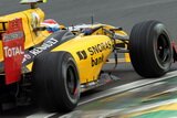 Petrov confirmed at Renault until 2012 Petrov confirmed at Renault until 2012