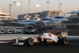 Abu Dhabi GP, Yas Marina. F1 wallpaper 2011 (HIGH RESOLUTION PHOTO) Abu Dhabi GP, Yas Marina. F1 wallpaper 2011 (PHOTO)