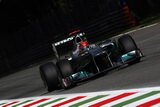 Italian GP, Monza Circuit - Qualifying. F1 wallpaper 2011 (Desktop Background PHOTO) Italian GP, Monza Circuit - Qualifying. F1 wallpaper 2011 (PHOTO)