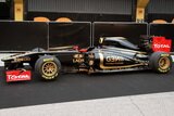 Robert Kubica and Vitaly Petrov. Presentation Lotus Renault R31 (Launch). F1 wallpaper 2011 (HI RES Pictures) Robert Kubica and Vitaly Petrov. Presentation Lotus Renault R31. F1 wallpaper 2011 (HIGH RESOLUTION PHOTO)