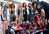 Pit babe F1 wallpaper 2008 (formula 1 girls)